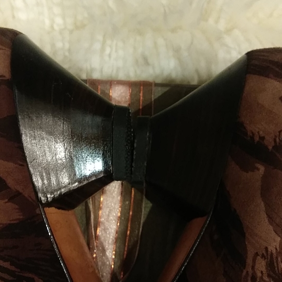 GUCCI SUEDE PUMP SIZE 38.5 (8.5) - Picture 11 of 14